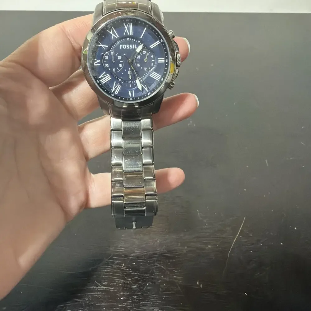 Fossil Grant Watch FS4844 Mens Chronograph 44mm Case Blue Dial Bracelet Quartz